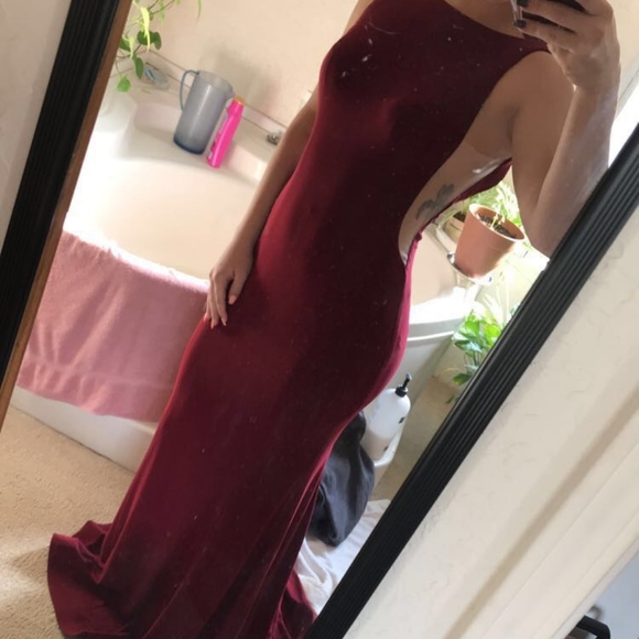 Beautiful prom dress worn once paid over $500 has - Picture 1 of 3